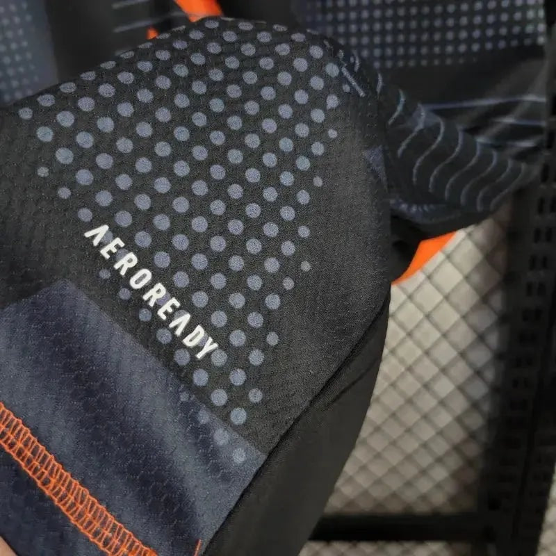 Goalkeeper 24/25 Shirt · Design 2