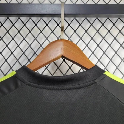 Goalkeeper 24/25 Shirt · Design 2