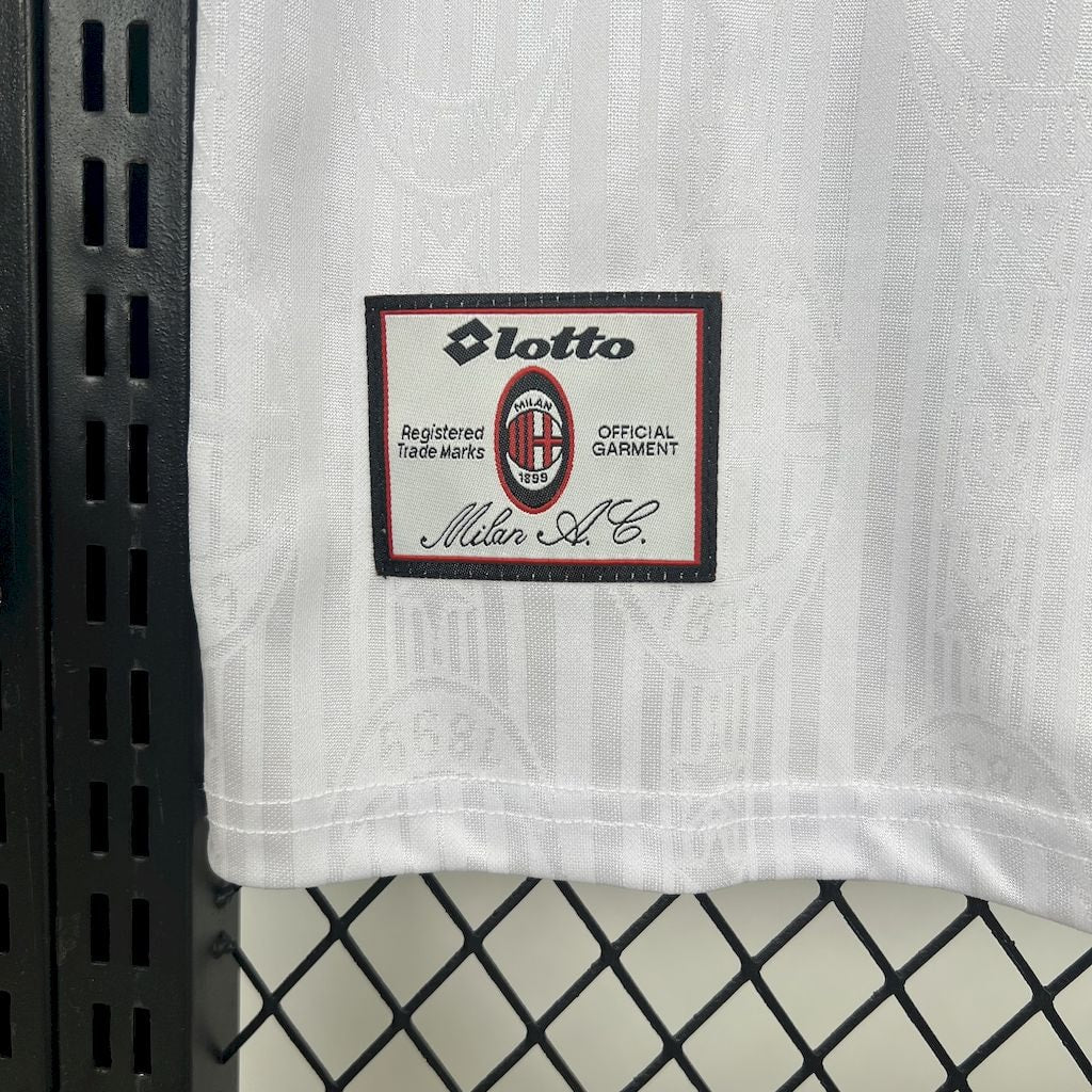 Retro 1997/98 Shirt · Design 2