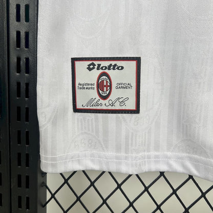 Retro 1997/98 Shirt · Design 2